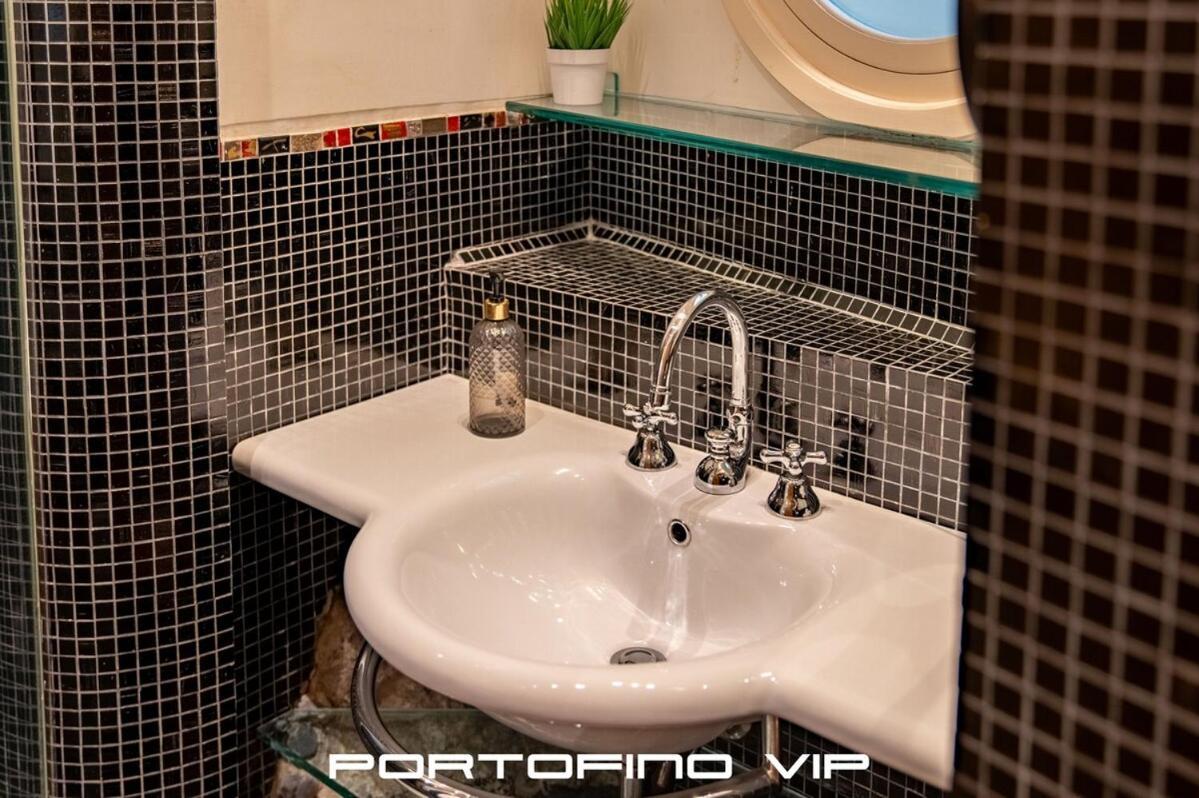 One By Portofinovip *